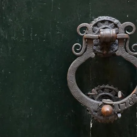 Libertas Apartment *